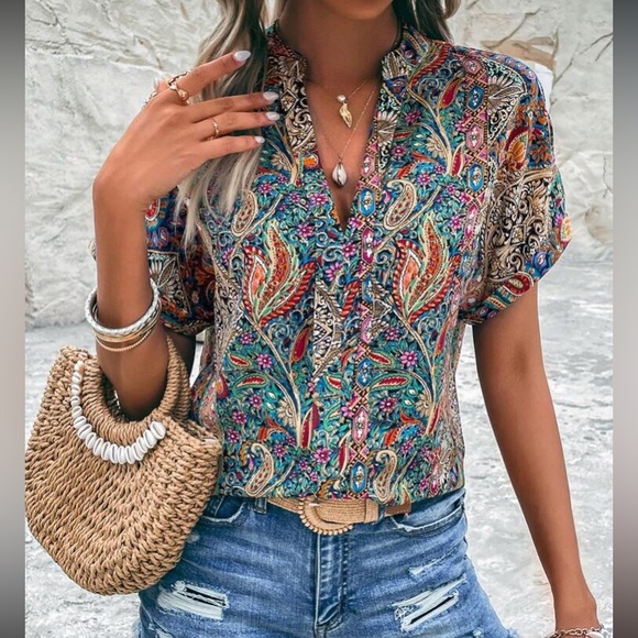 Boho floral paisley print batwing sleeve notched neck blouse - Picture 4 of 6